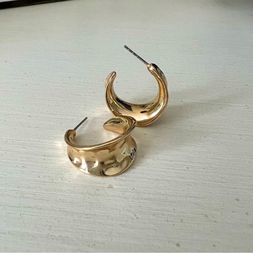 Small gold hoop earrings